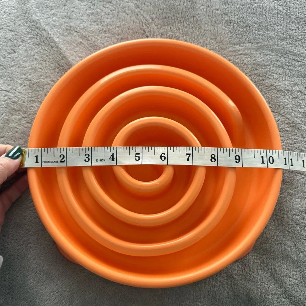 Outward Hound Fun Feeder / Slow Feeder Bowl in orange swirl for LARGE DOGS